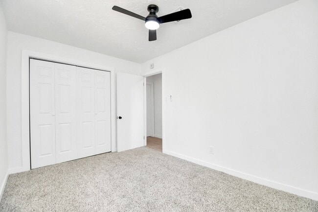 Building Photo - 9912 Cardinal St