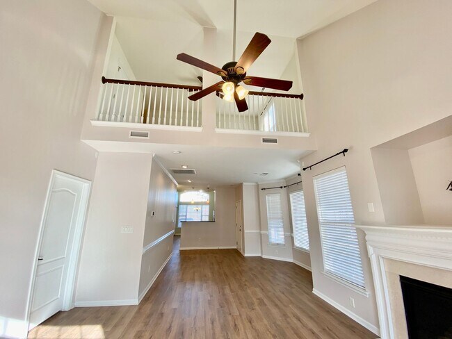 Building Photo - READY July 1st!! End-Unit Condo with Commu...