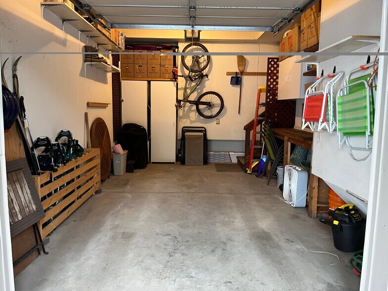 Building Photo - 12471 Northwoods Blvd.