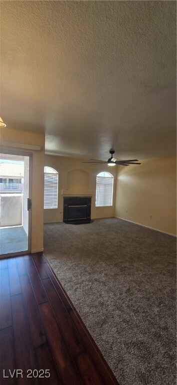Building Photo - 4555 E Sahara Ave
