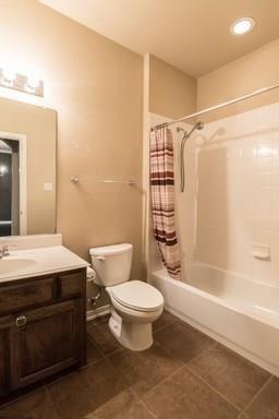 Building Photo - 6607 Eagle Nest Dr