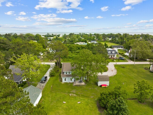 Building Photo - 1218 Marshallberg Rd