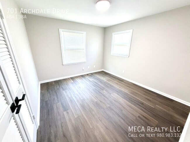 Building Photo - 701 Archdale Dr