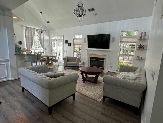 Building Photo - 2414 Oberwood Dr
