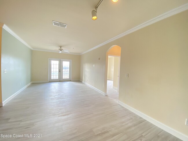 Building Photo - 6421 Borasco Dr