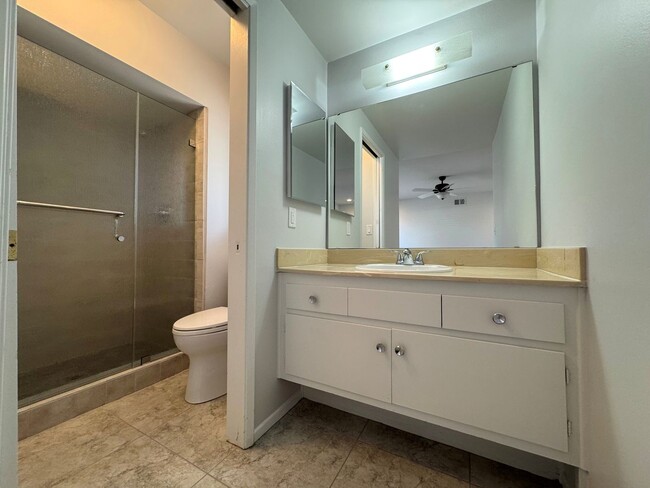 Building Photo - Spacious East Ventura 4 Bedroom Home – Sin...