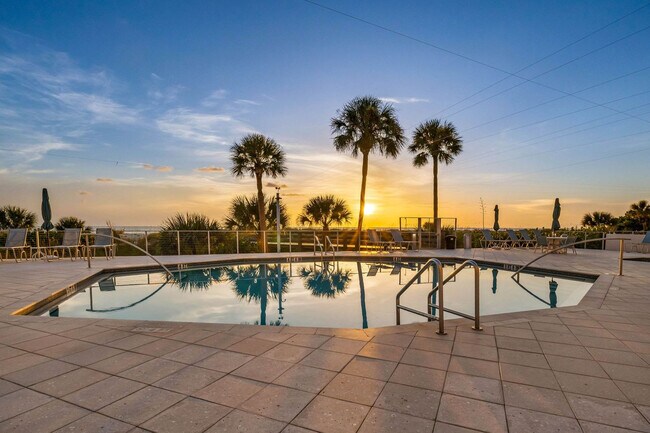 Building Photo - 4450 Gulf Blvd