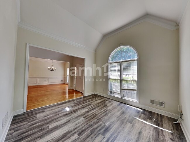Building Photo - 956 Chippewa Oak Dr