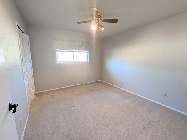 Building Photo - 6618 Cloverbend St