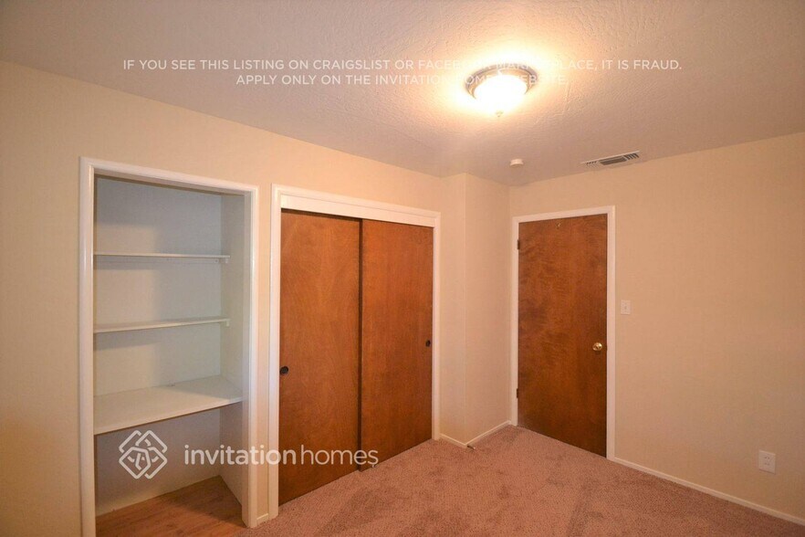 Building Photo - 232 Schuerle St
