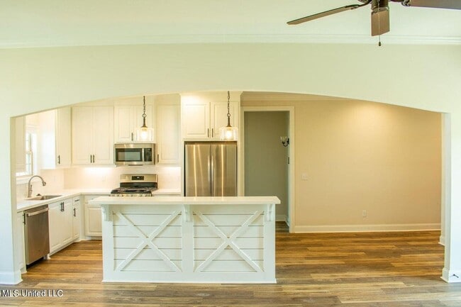 Building Photo - 3 Bed/2 Bath Home in Woodscope of Oakfield