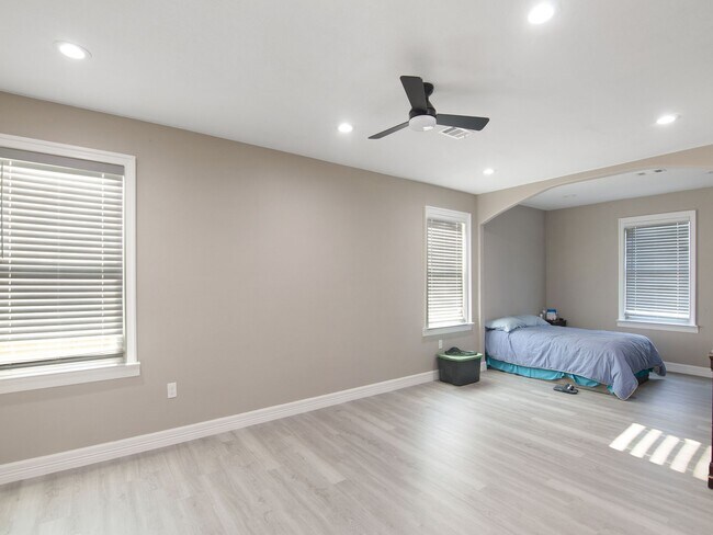 Building Photo - 51 Rd 5117