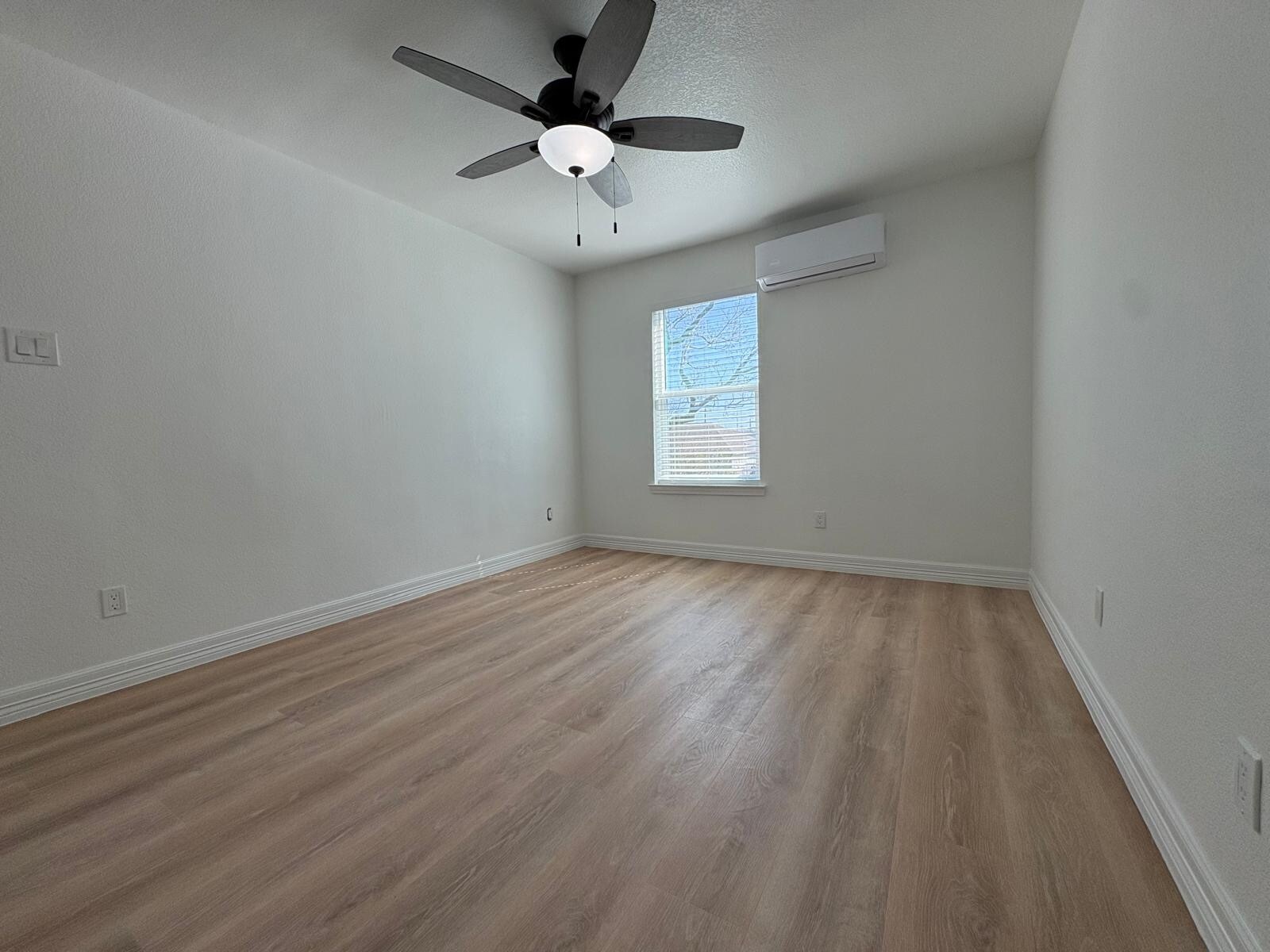 Building Photo - 1207 2nd Ave N