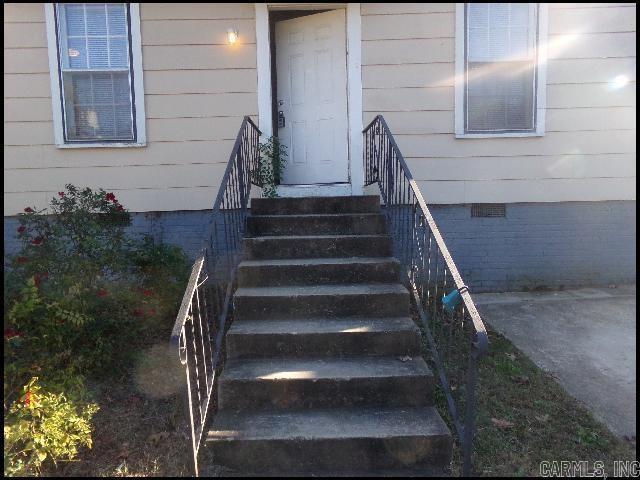 Building Photo - 624 W 33rd St