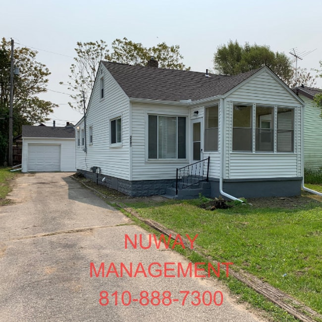 Building Photo - $1,100.00 - 2 Bed / 1 Bath House in Burton with a Spacious Loft Area