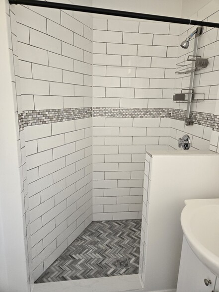 Building Photo - 1189 Commonwealth Ave