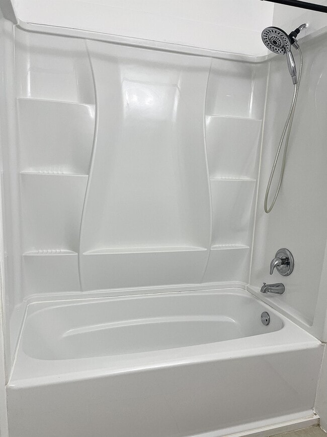 Building Photo - 2516 Grassy Point Dr