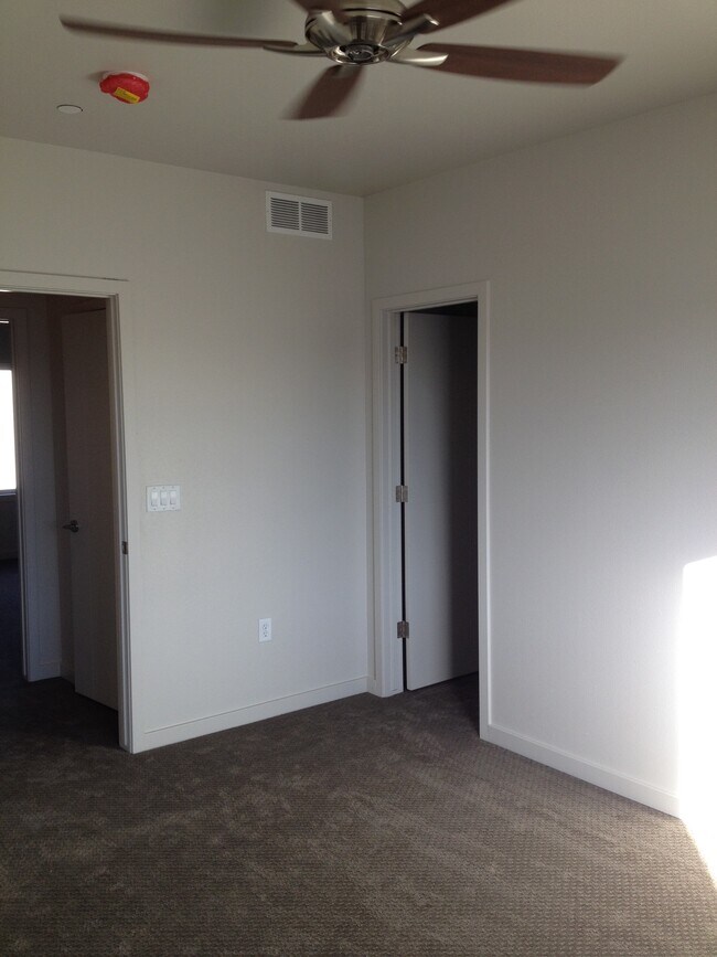 Building Photo - 309 Urban Prairie St