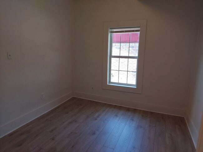 Building Photo - 1118 N 3rd St