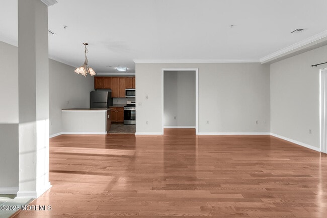 Building Photo - 325 Regency Pl