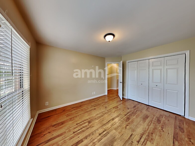 Building Photo - 7821 Farmington Pl