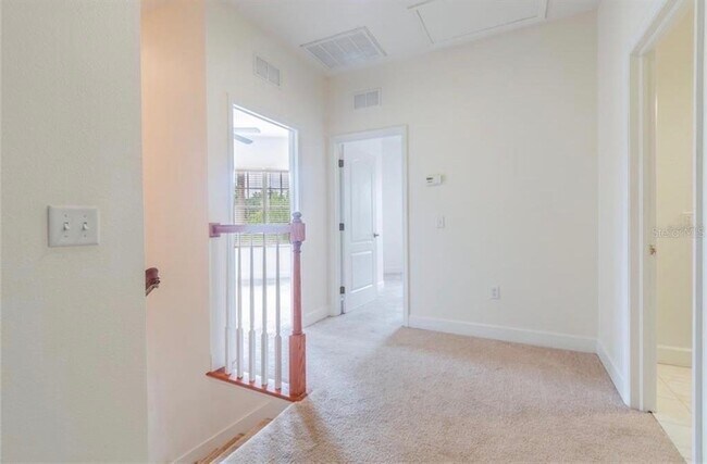 Building Photo - 131 S Arrawana Ave