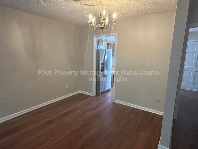 Building Photo - 1410 Kent Rd