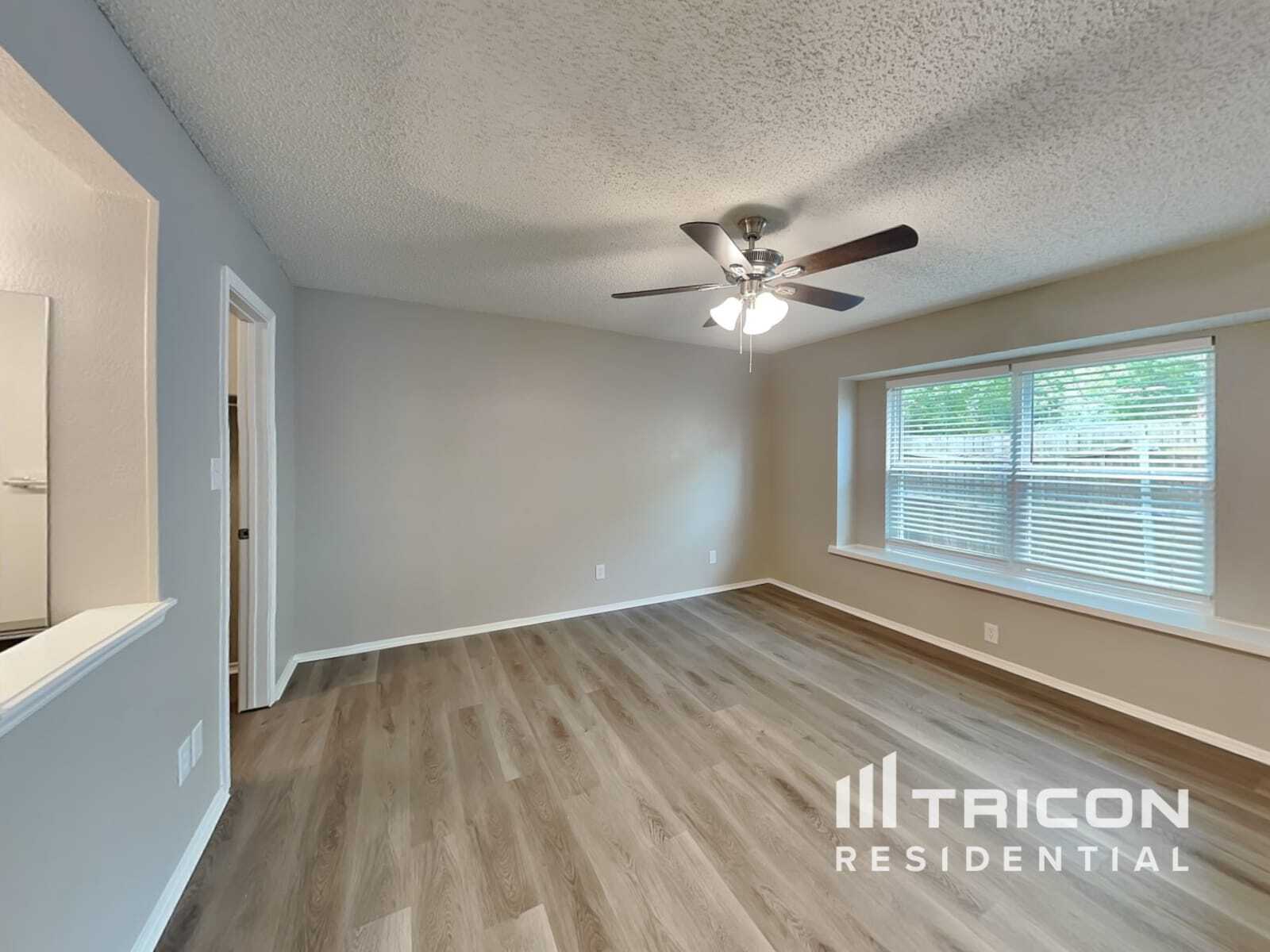 Building Photo - 1040 Twin Falls Dr