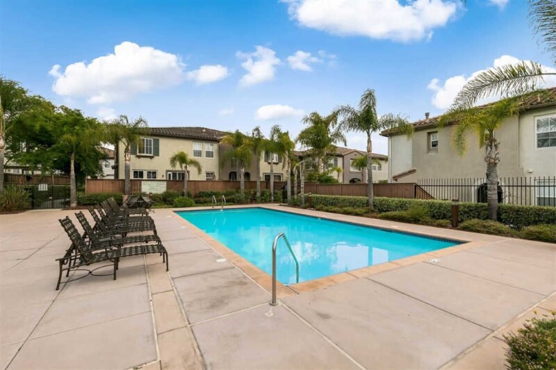 Building Photo - 1517 Laurel Grove Dr