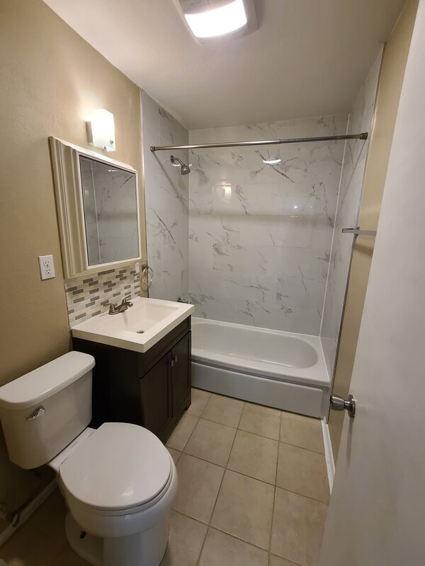 Building Photo - 15108 Washington Ave SW