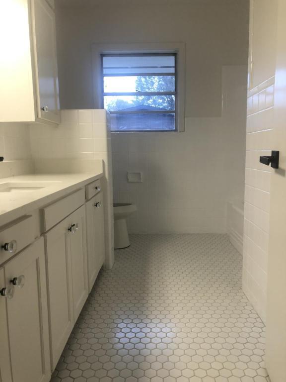 Building Photo - 154 S Carrollton Ave