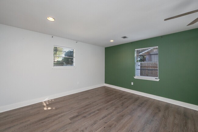 Building Photo - 235 Sotir St NW