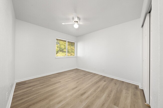Building Photo - Charming 4 Bed 2.5 Bath Home in Roseville, CA