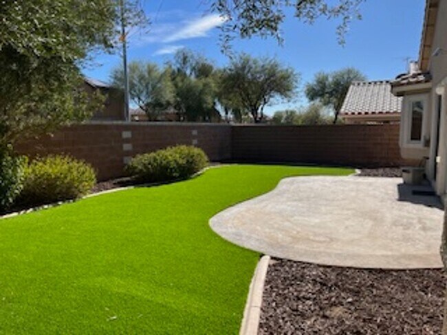 Building Photo - Beautiful Spacious Single story Home in Allen Manor