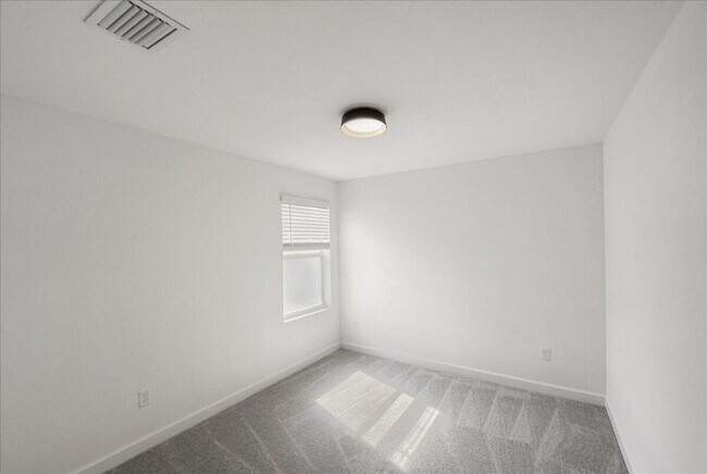 Building Photo - 6346 Windwood Wy