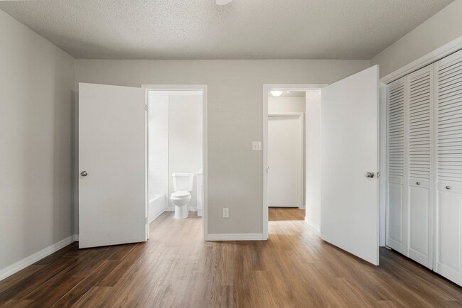 Building Photo - Updated 3 bedroom home