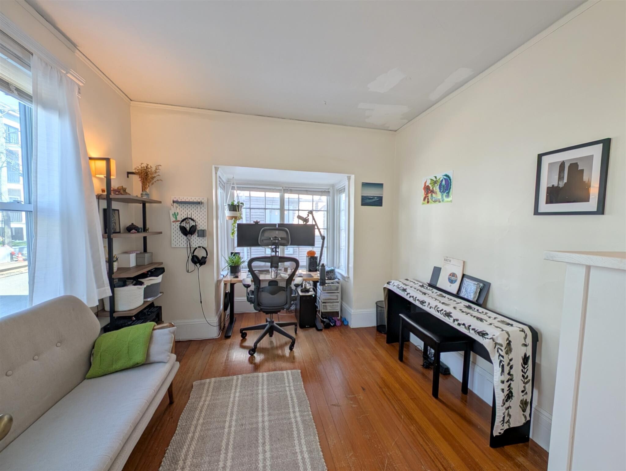 Building Photo - 14 Sanborn Ave