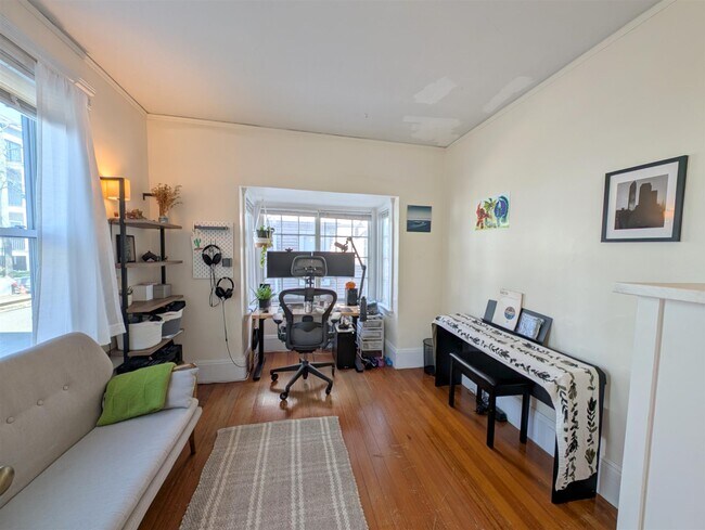 Building Photo - 14 Sanborn Ave