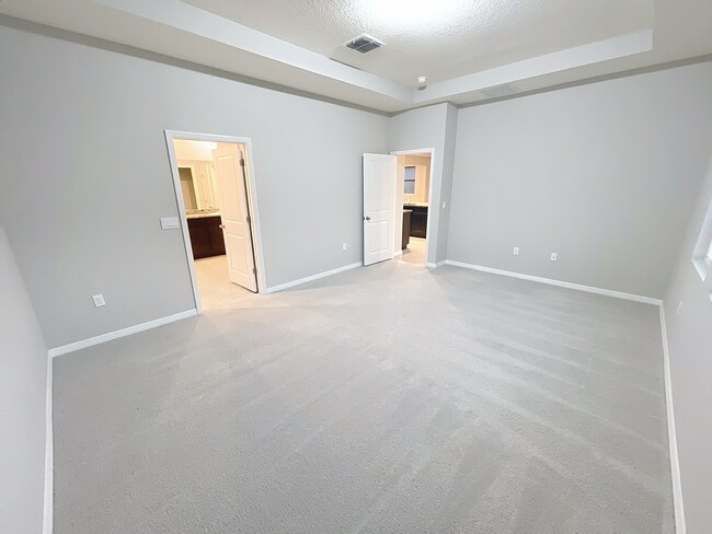 Building Photo - 13014 Willow Grove Dr