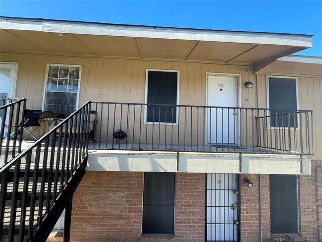 Building Photo - 3316 Burke Rd
