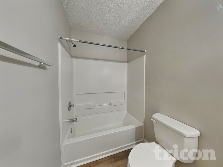 Building Photo - 5769 Village Loop