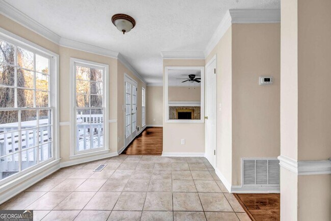 Building Photo - 1600 Dillwood Ct