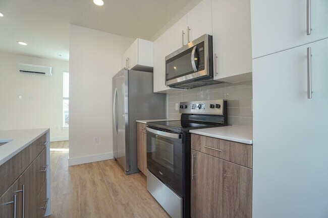 Building Photo - 4625 N Iota Ln