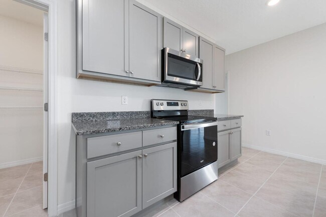 Building Photo - 1296 Cascades Ave