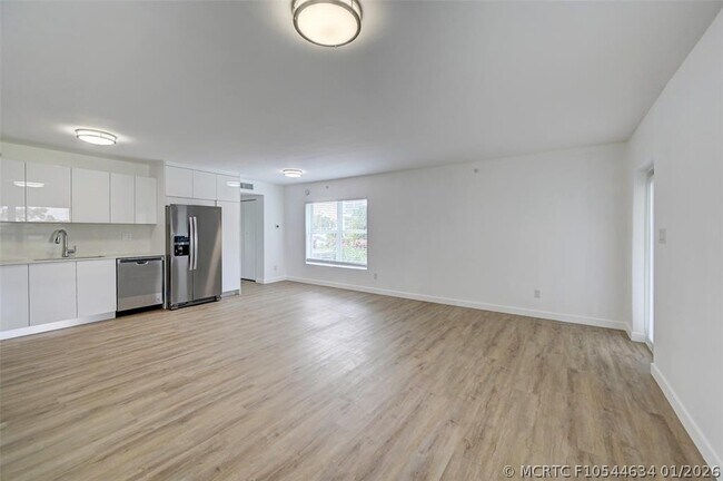 Building Photo - 363 Tuscany Ln
