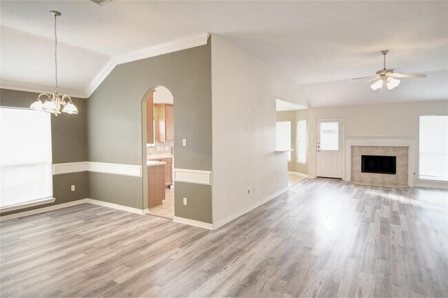 Building Photo - 20203 Goss Hollow Ln