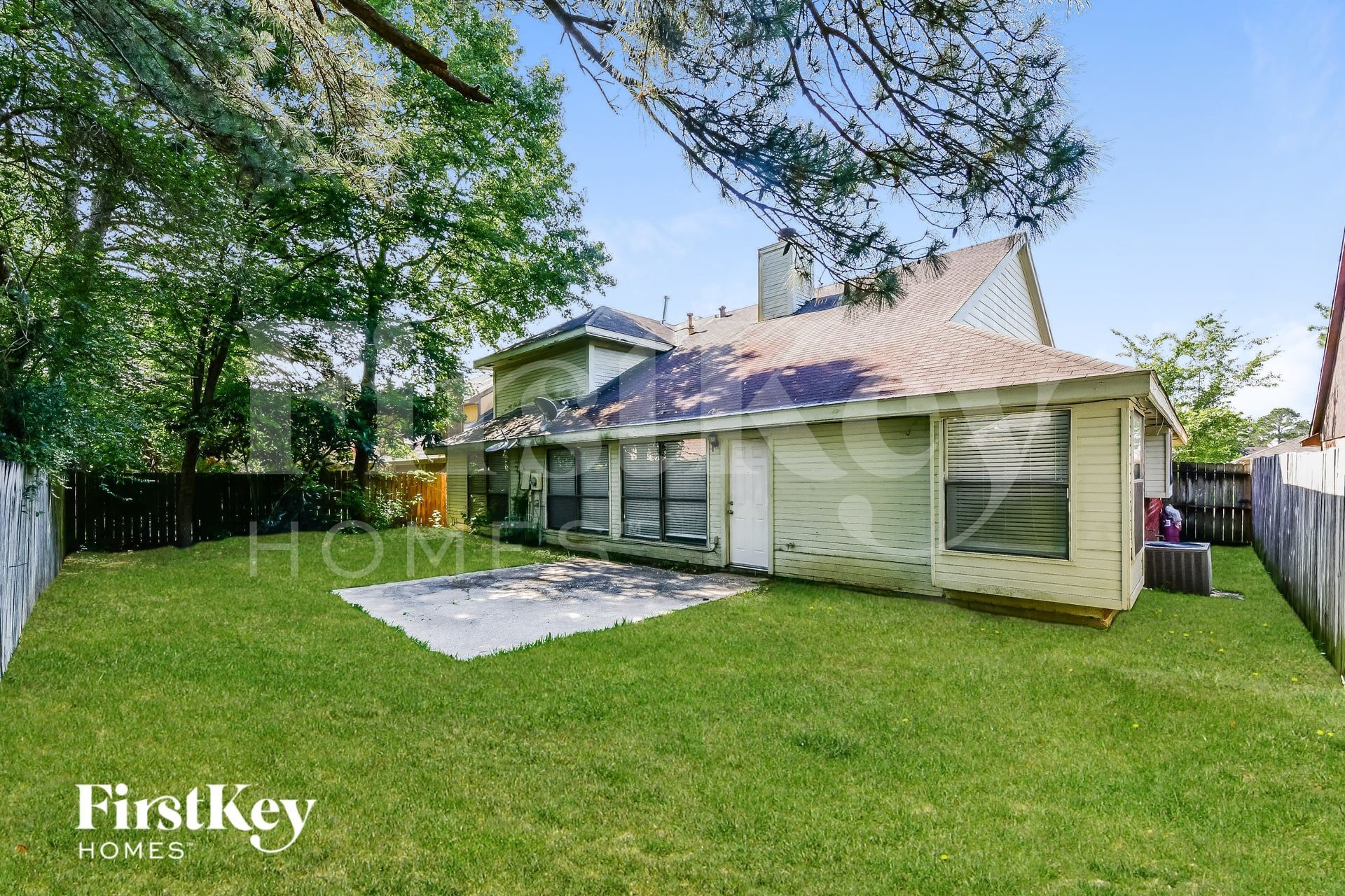 Building Photo - 8511 Stagewood Dr