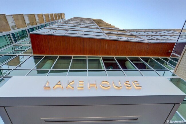 Building Photo - Stunning 2-Bedroom Condo at Sloan's Lake's Premier Lakehouse Community