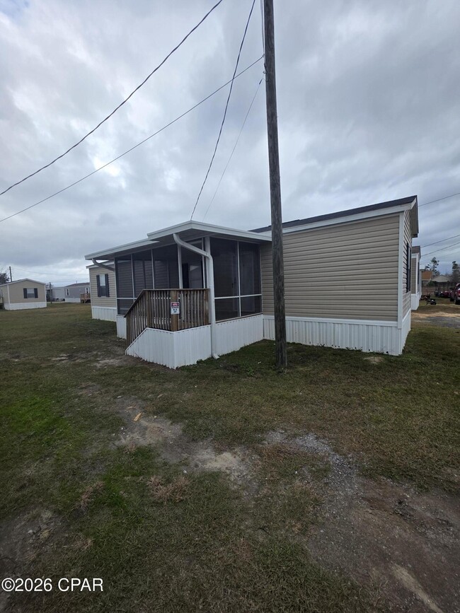 Building Photo - 5921 Nadine Rd