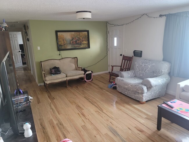 Building Photo - 1845 Lincoln St